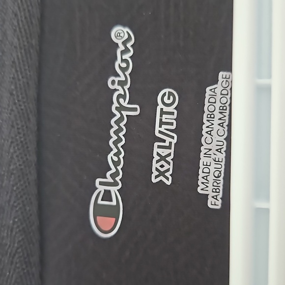 ■2 For $5 Champion Top Black size xxl/1x - Picture 2 of 7